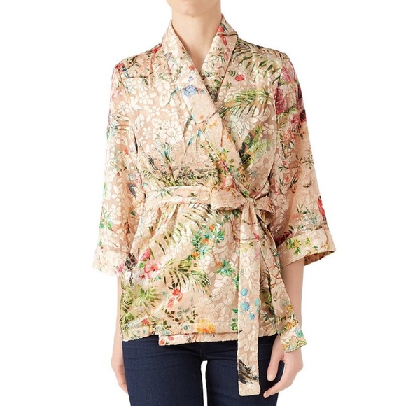 Hemant & Nandita Floral Printed Kimono Top - Picture 1 of 6